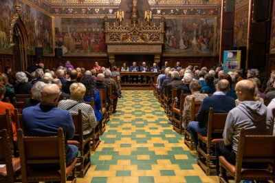Academische zitting-13